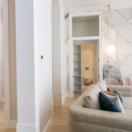 The Lift By Ridan 4*