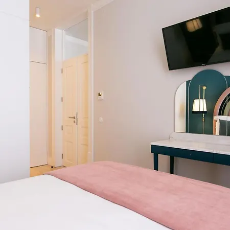 Hotel The Lift By Ridan 4*