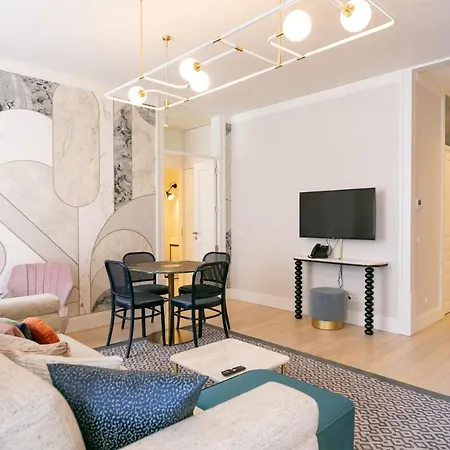 The Lift By Ridan Lissabon