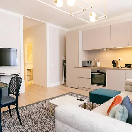 The Lift By Ridan Lissabon