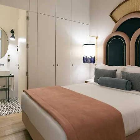 The Lift By Ridan Hotel