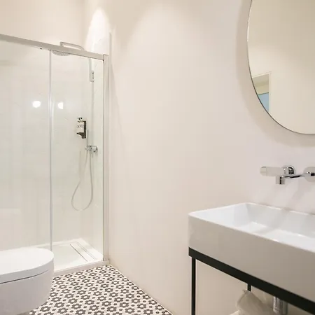 The Lift By Ridan Hotel