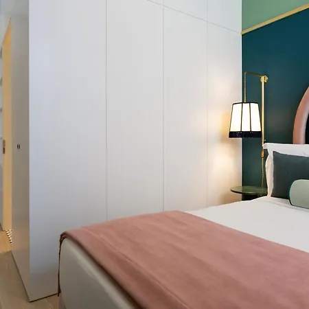 The Lift By Ridan Hotel